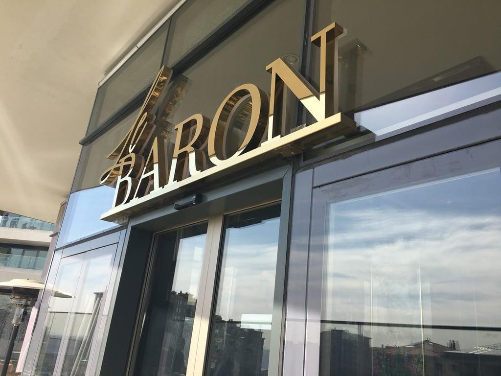 Le Baron fotoğraf 7