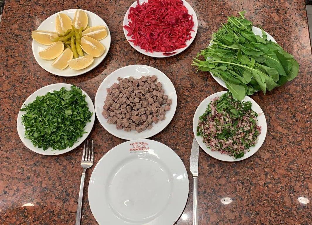 Can Can Tantuni ve Künefe Salonu(Paket Servisimiz Yoktur) fotoğraf 4
