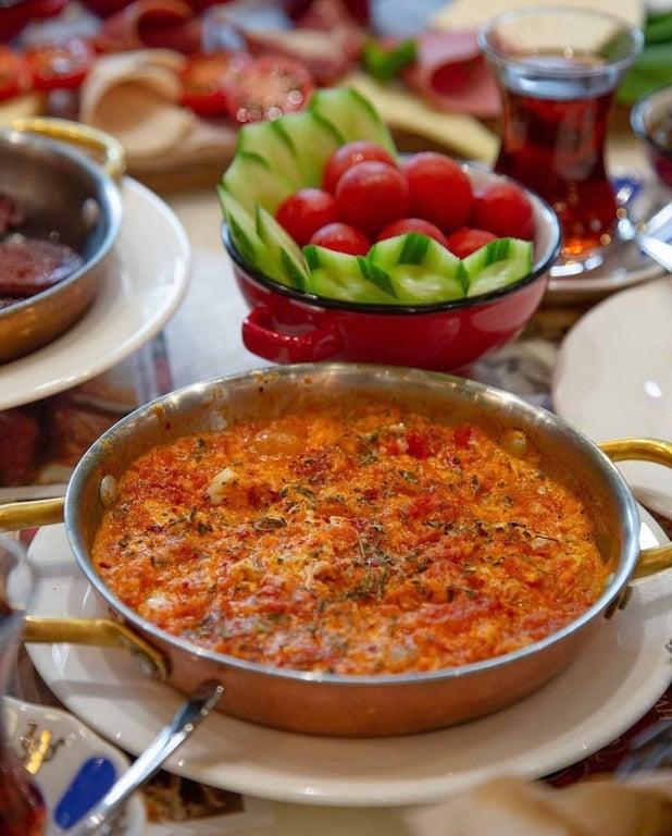 Namlı Gurme Göktürk