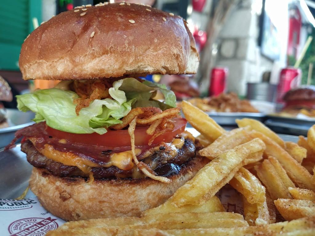 Burger Republic Alaçatı fotoğraf 6