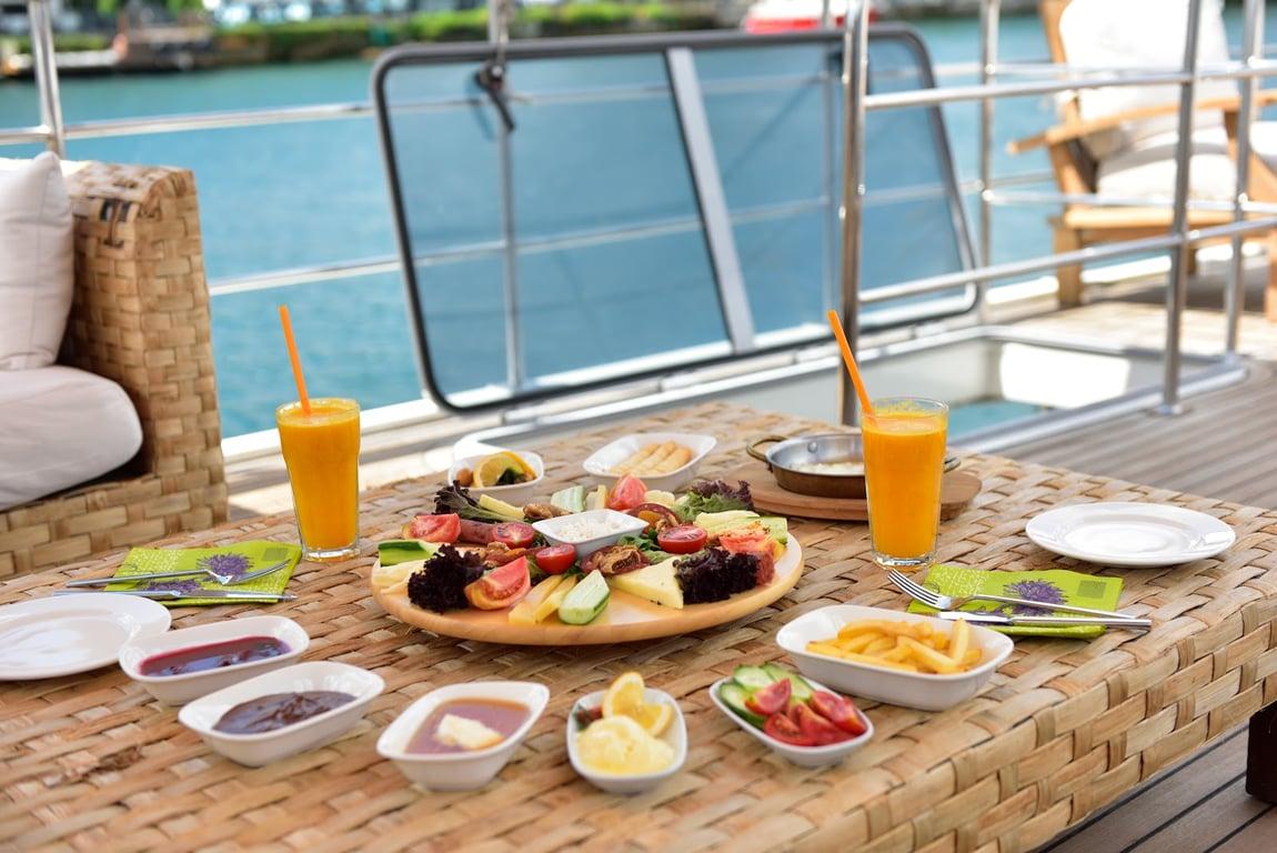 Nilly Cafe fotoğraf 1