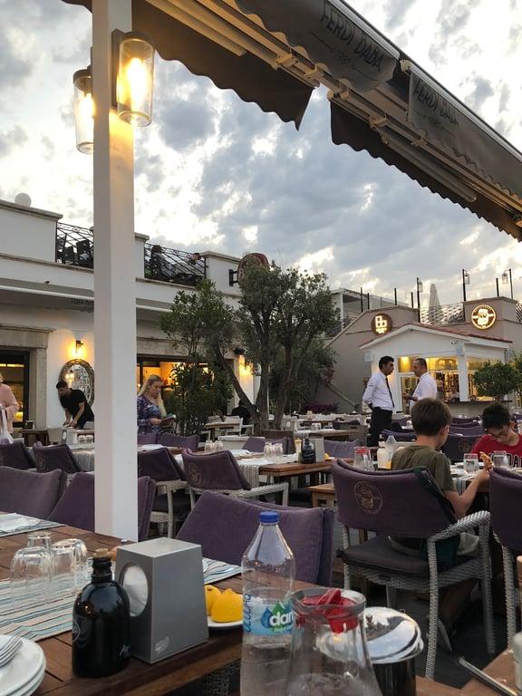 Ferdi Baba Restaurant - Çeşme Marina fotoğraf 1
