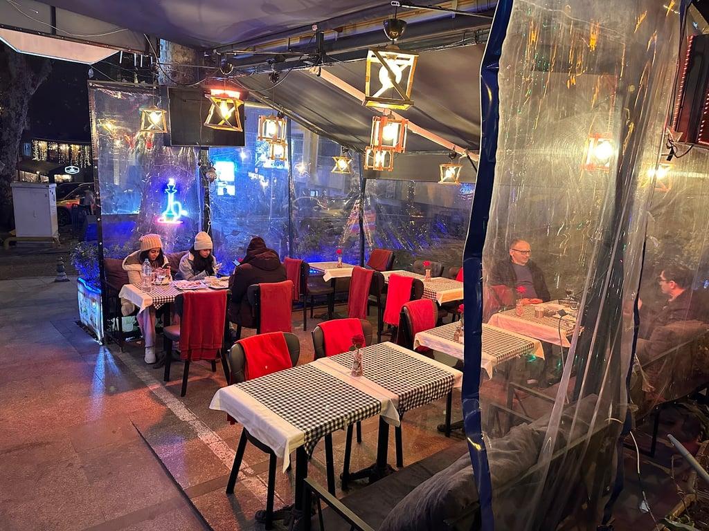 Local kebab pizza restaurant fotoğraf 5