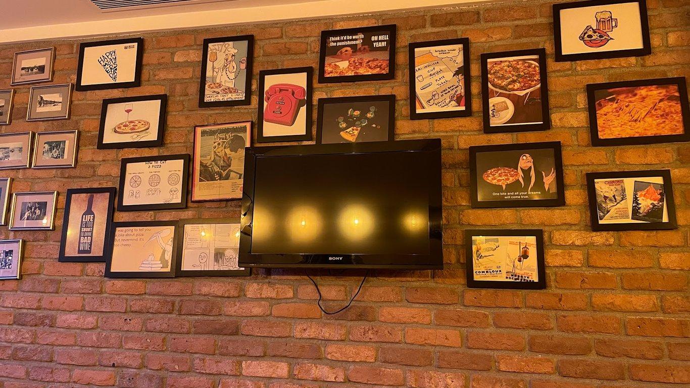 The Upper Crust Pizzeria Bebek fotoğraf 10